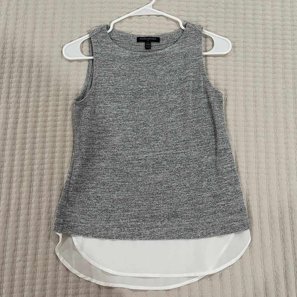 Banana republic petit blouse